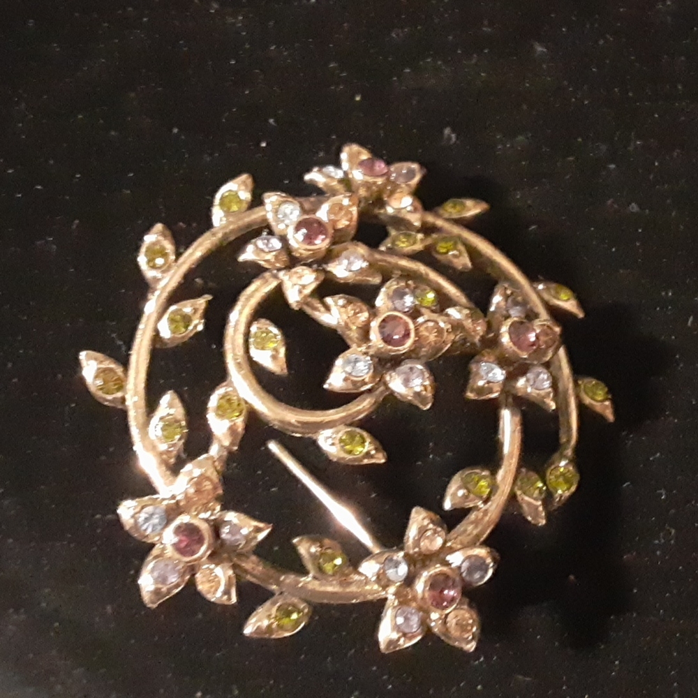 Vintage Monet Signed Designed Brooch Multi Colore… - image 6